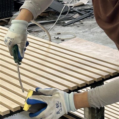 Hljóðdempandi MDF hljóðeinangrun